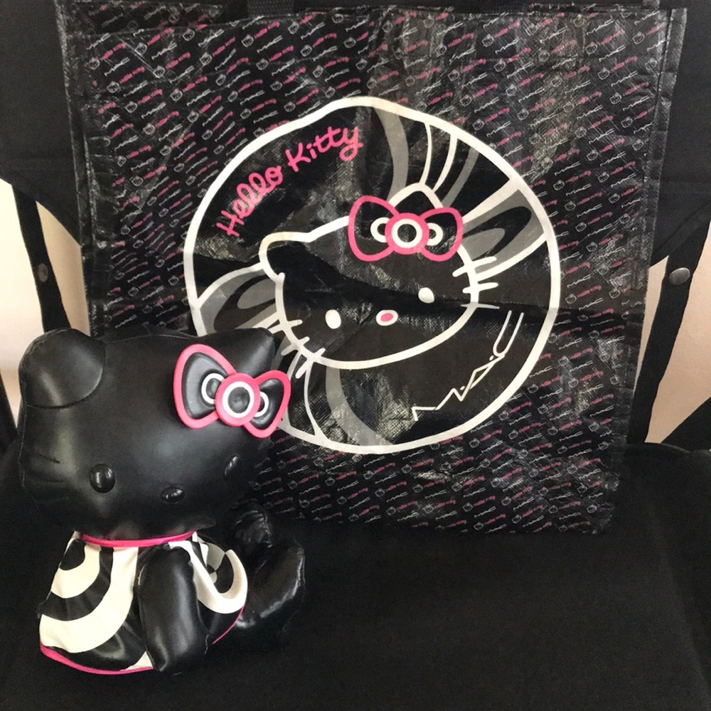 MAC Hello Kitty doll w/ tote bag